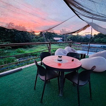 Happy Monkey Hostel El Nido Bagian luar foto