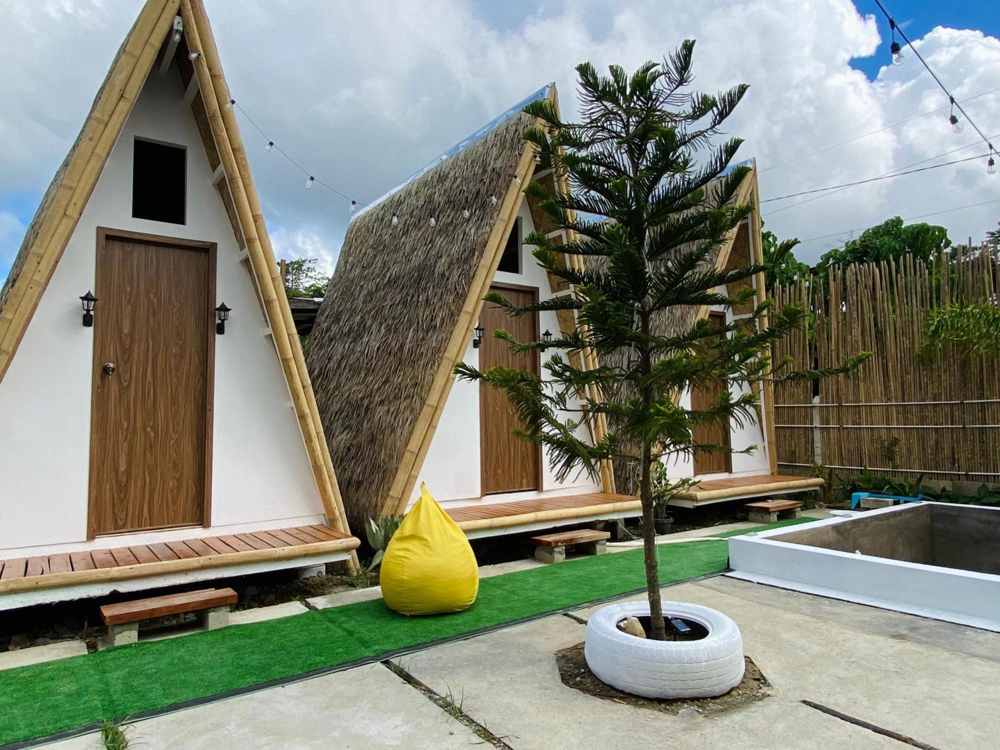 Happy Monkey Hostel El Nido Bagian luar foto