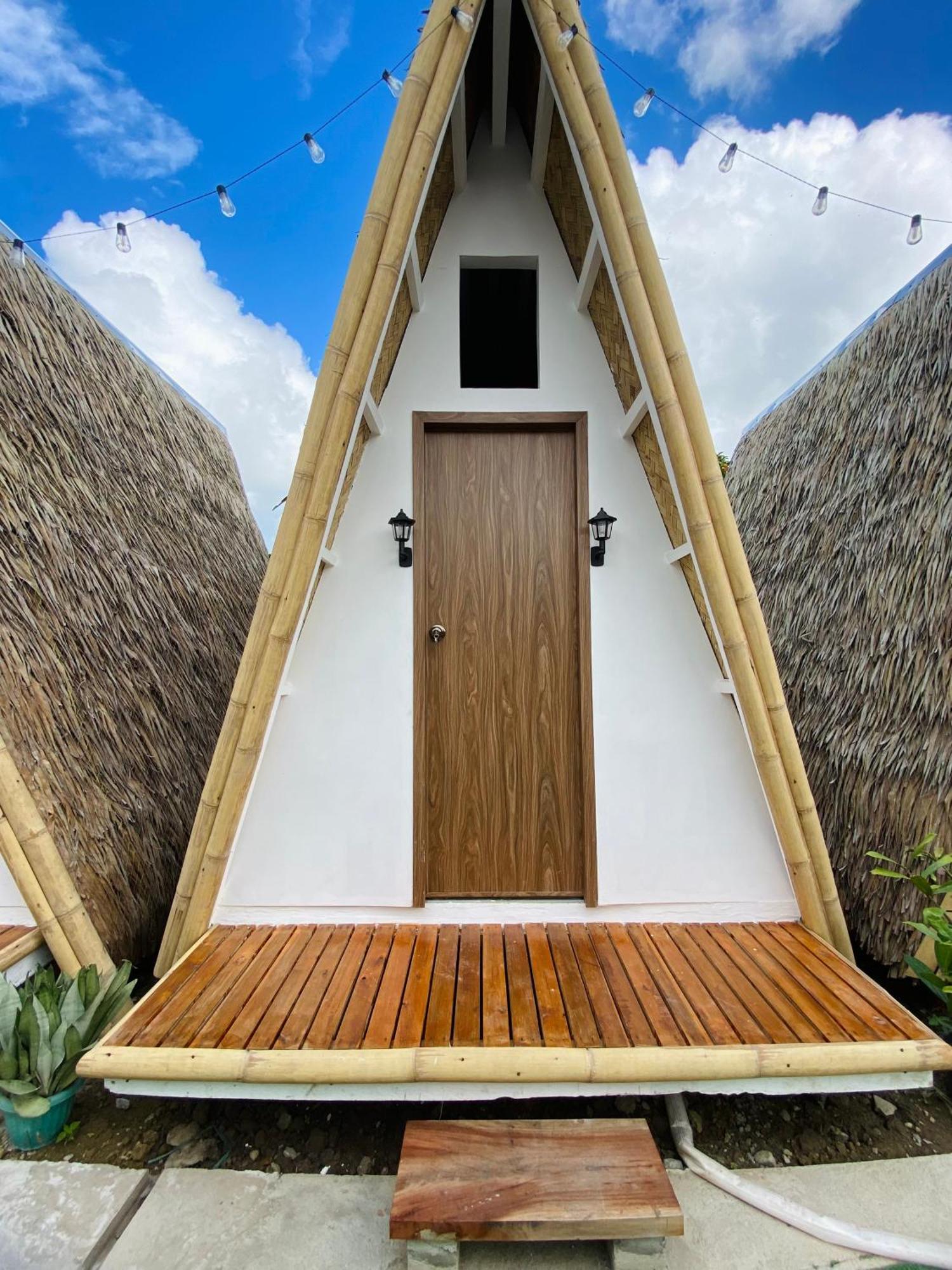 Happy Monkey Hostel El Nido Bagian luar foto