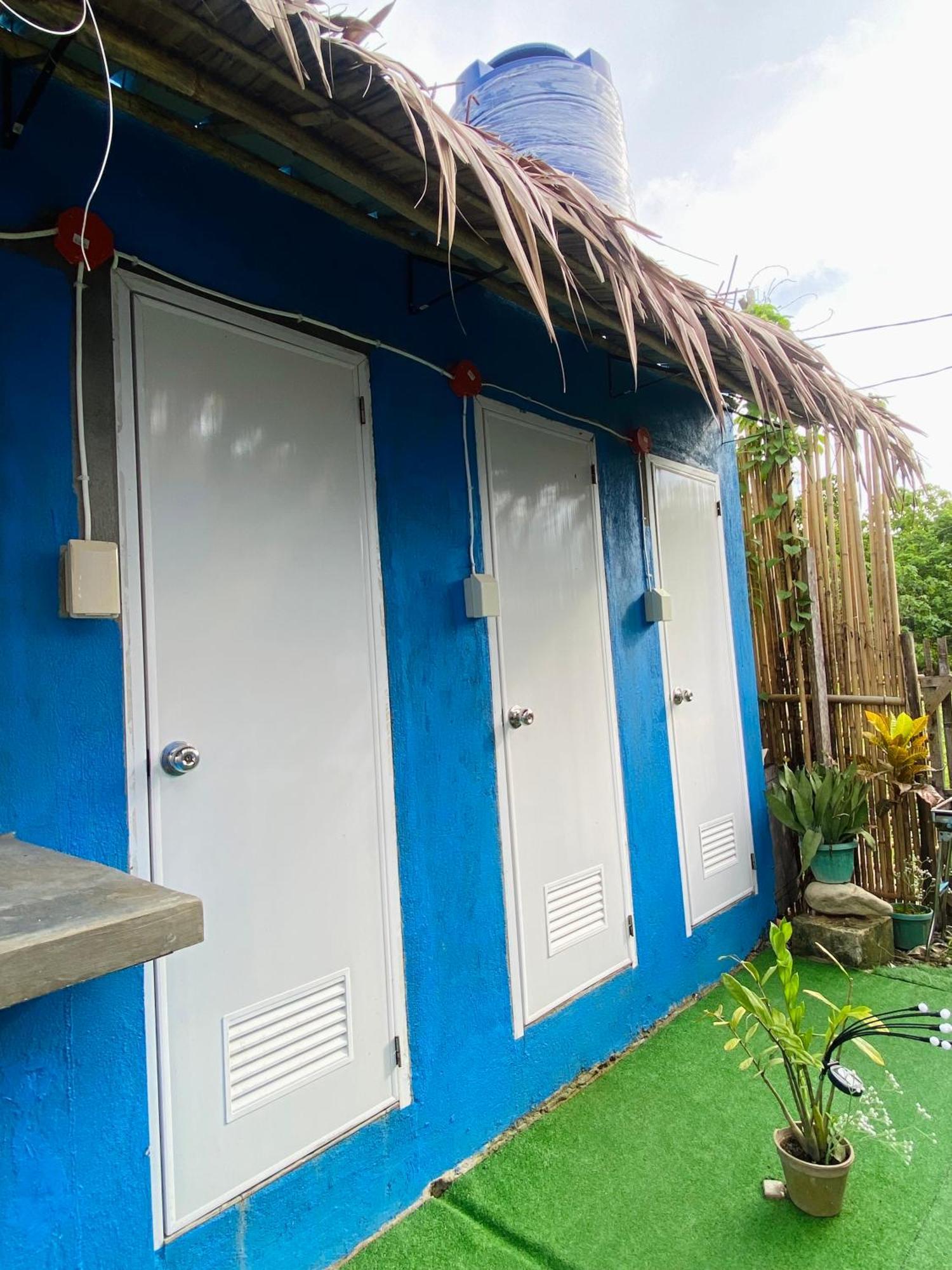 Happy Monkey Hostel El Nido Bagian luar foto