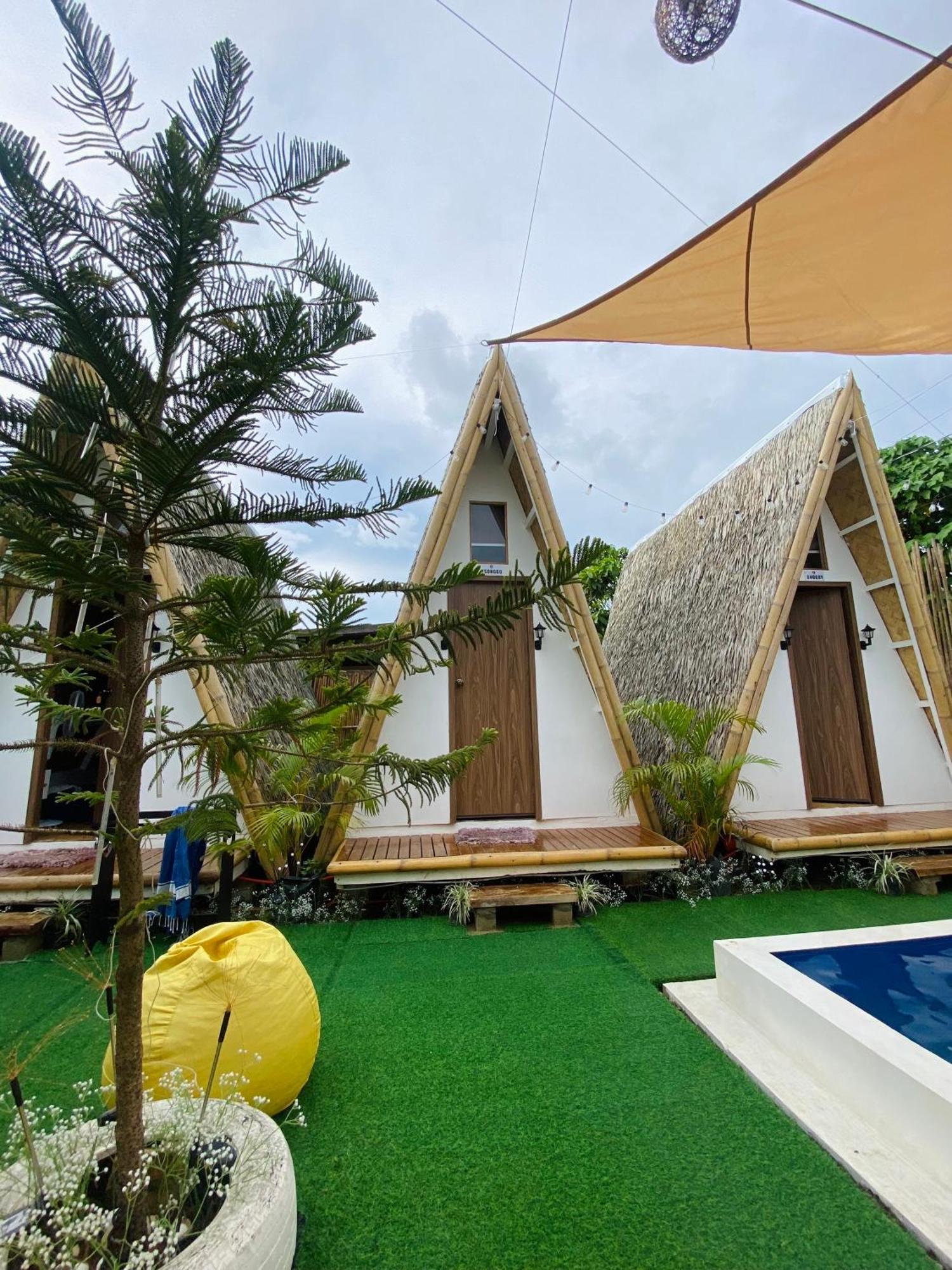 Happy Monkey Hostel El Nido Bagian luar foto